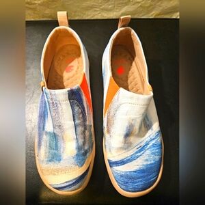 Colorful UIN Slip-On Shoes